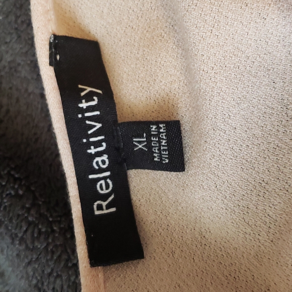 Relativity XL - Picture 6 of 9